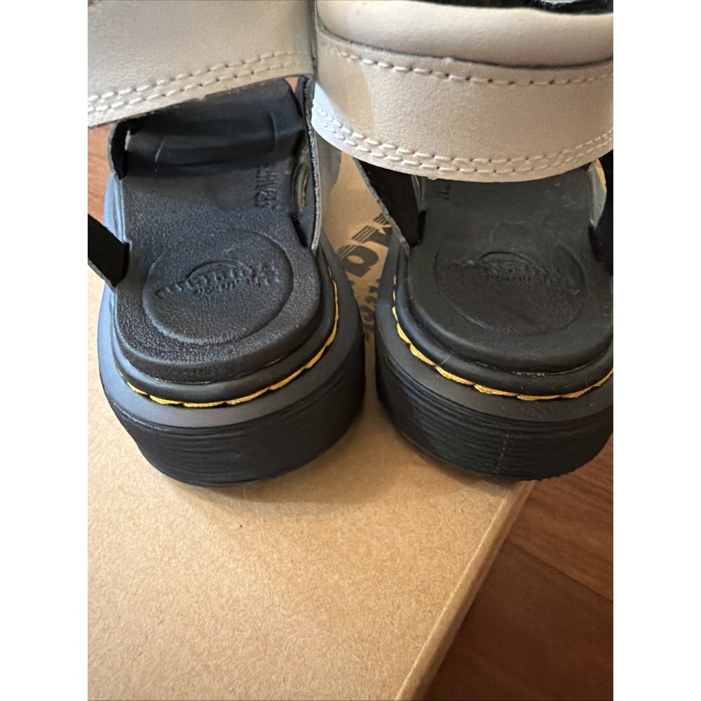 Dr. Martens Klaire J White Juniors Girls Sandals Strappy Size US 1 New With Box - Picture 6 of 10